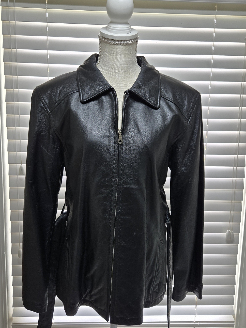 Wilsons Classic Black Leather Zip-Front Jacket  W/ Belt- Women Large